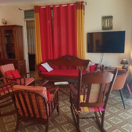 La Maison Aux Orchidees Пети-Бур Экстерьер фото